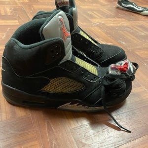 jordan retro 5 metallic